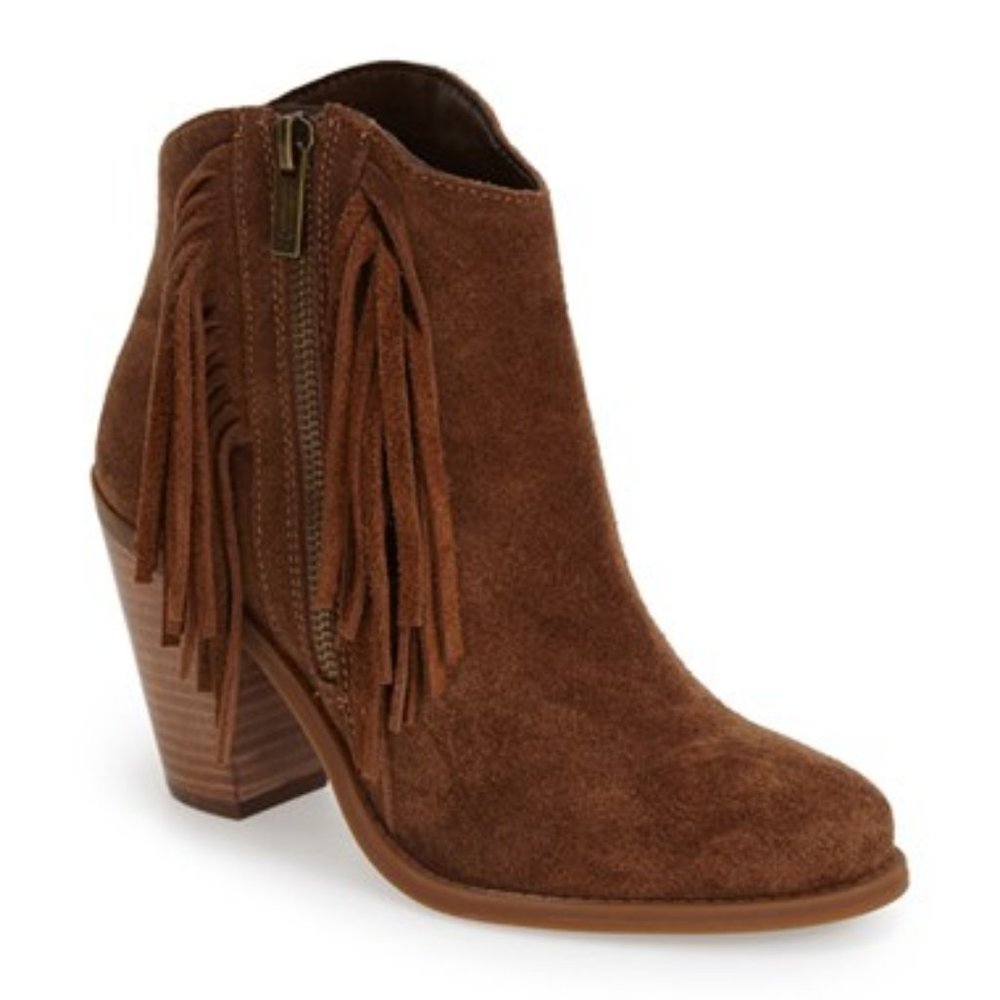 🔥 Jessica Simpson Swede Fringe Heel